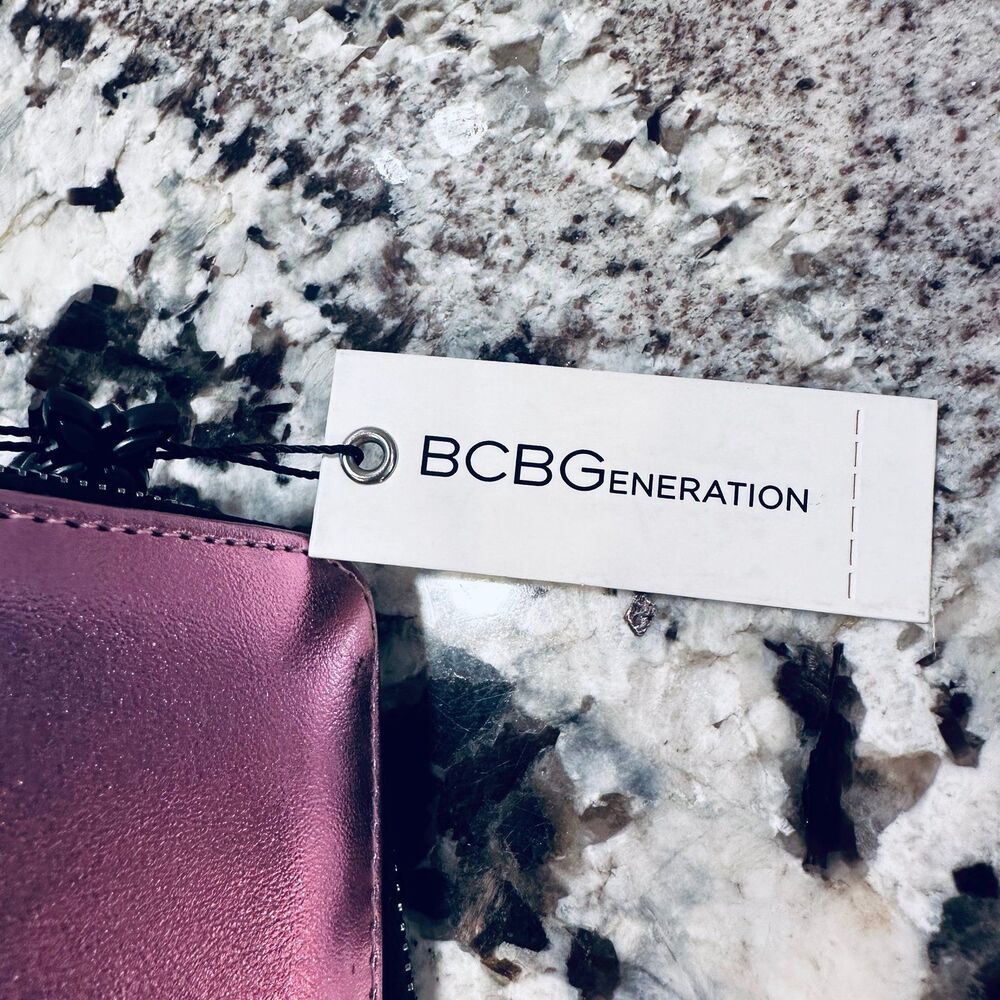 BCBG Wallet - Picture 5 of 12